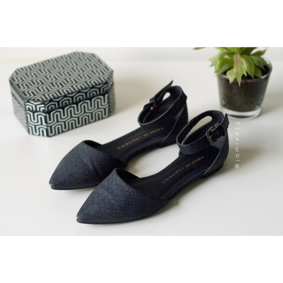 Chinese Laundry Shoes - Chinese Laundry | Pointed Toe Ankle Strap Flats